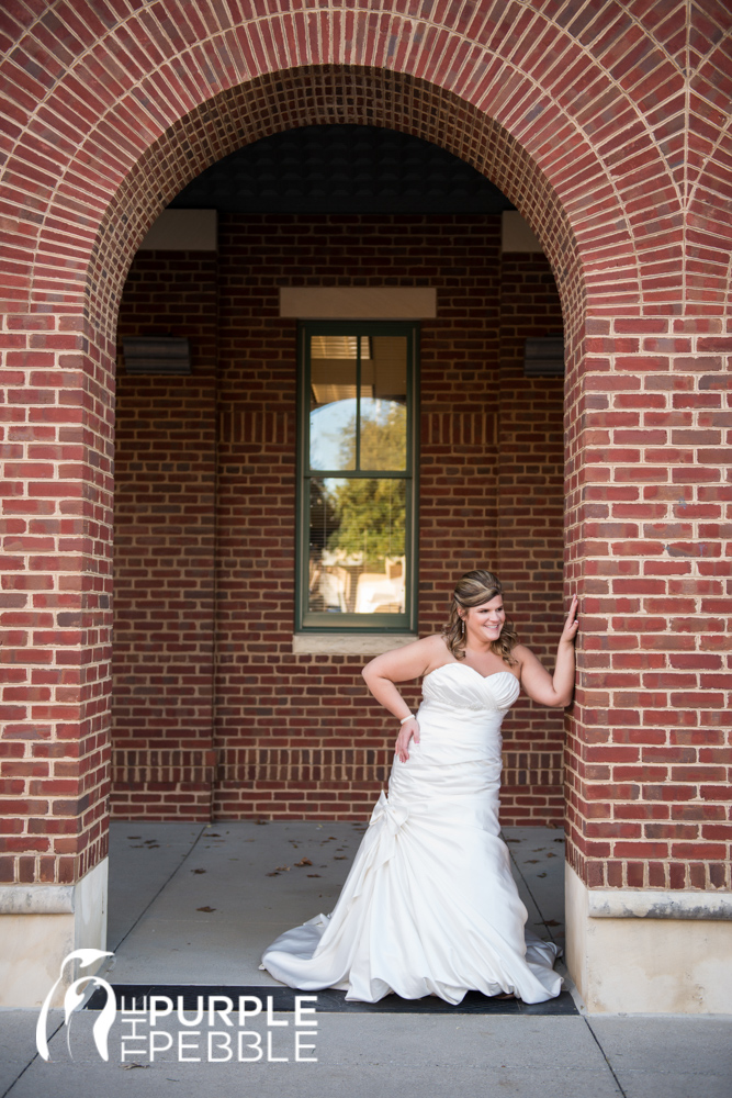 bridal portrait historic grapevine brick buildings